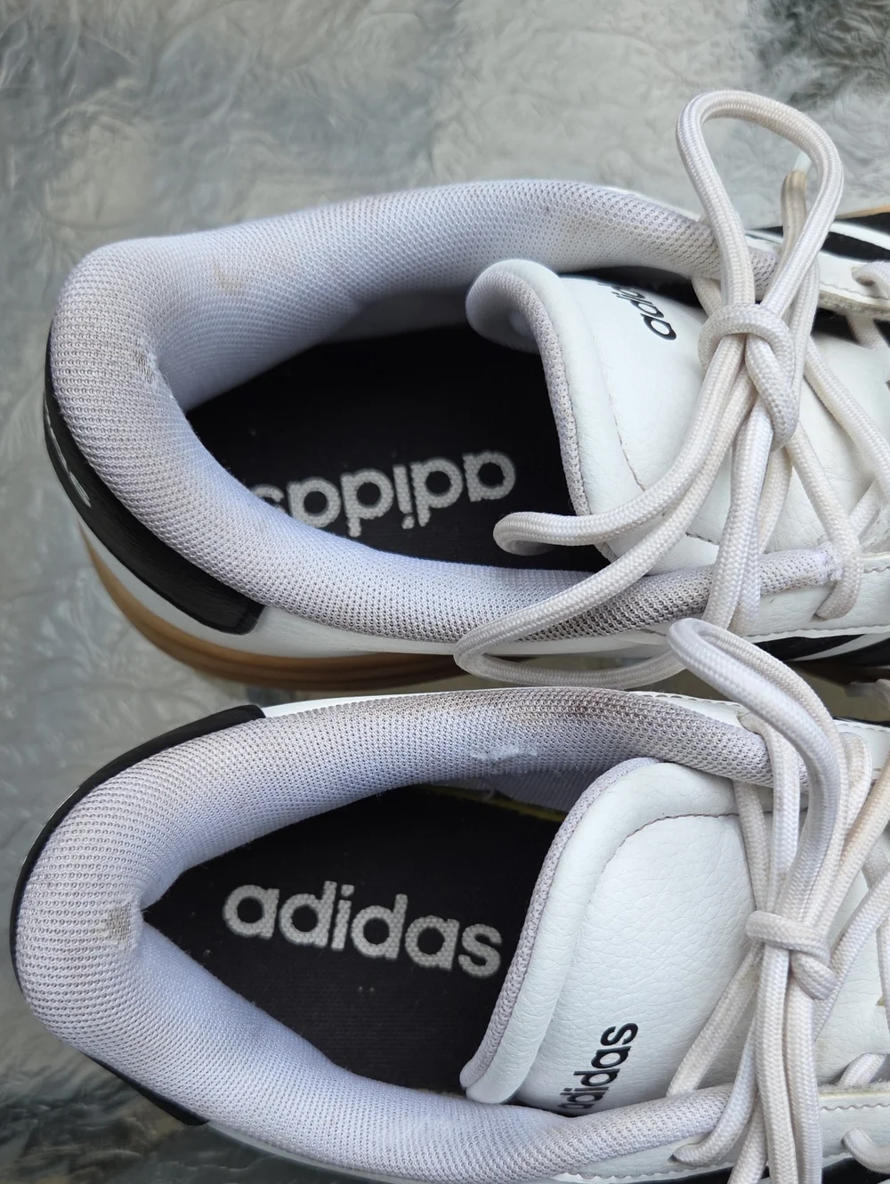 Adidas White Black 3-Stripes Gum Sole Platform Sneakers Unisex Sporty Sz.10 Read
